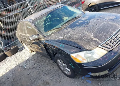 2004 Toyota Avalon Xls z USA, uszkodzony, nr VIN 4T1BF28B14U347601
